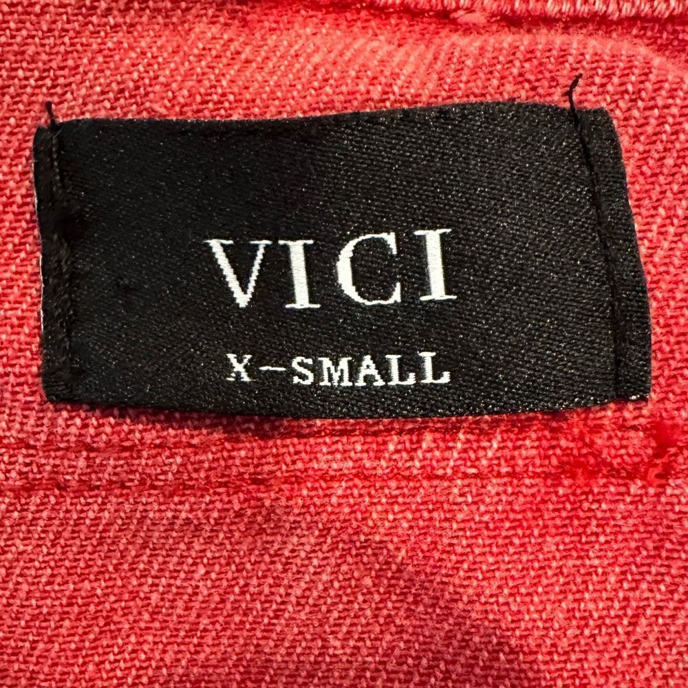 Vici distressed oversized denim shacket red - Picture 5 of 5